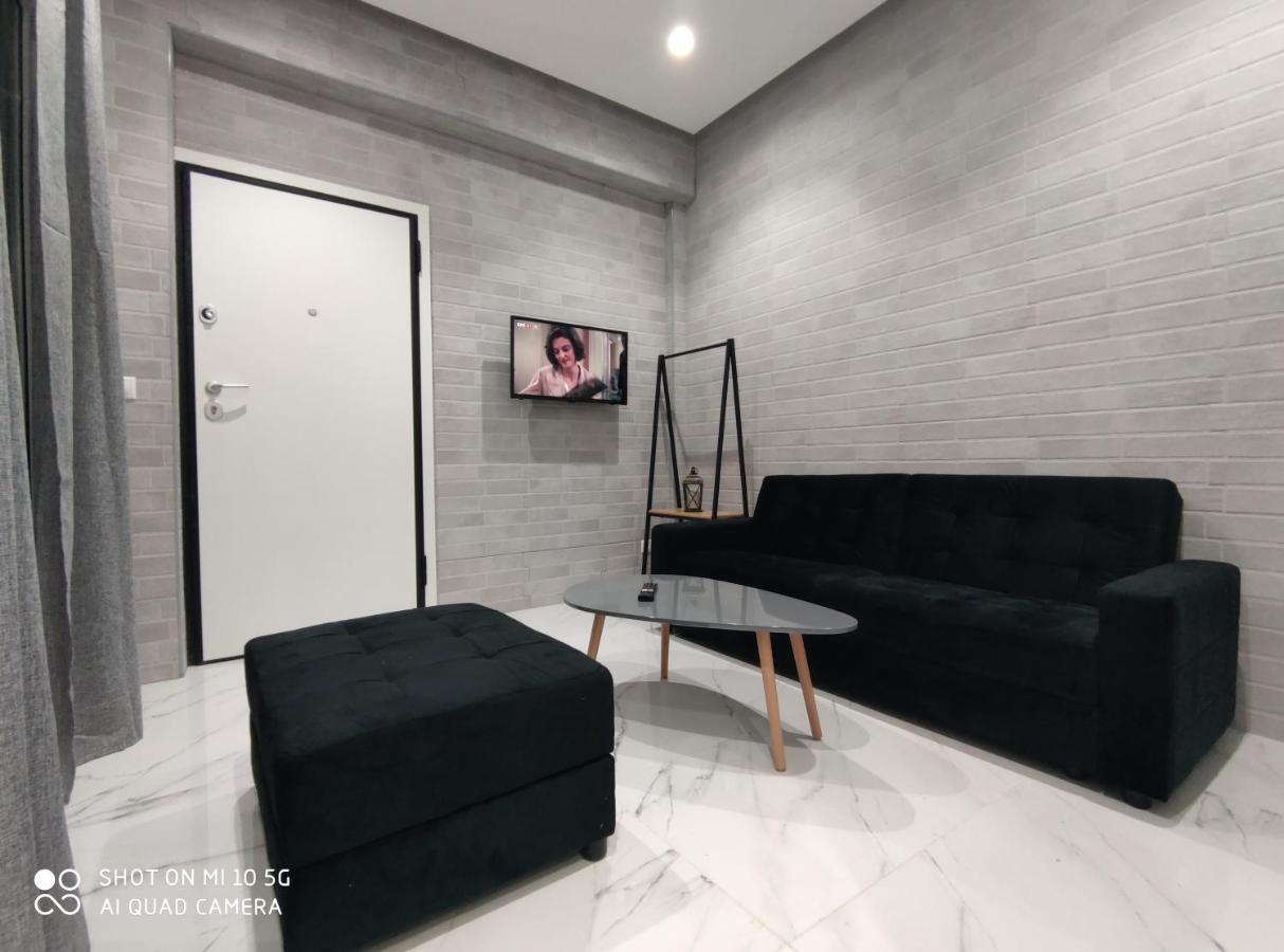 Modern Apartment With A Huge Terrace 雅典 外观 照片