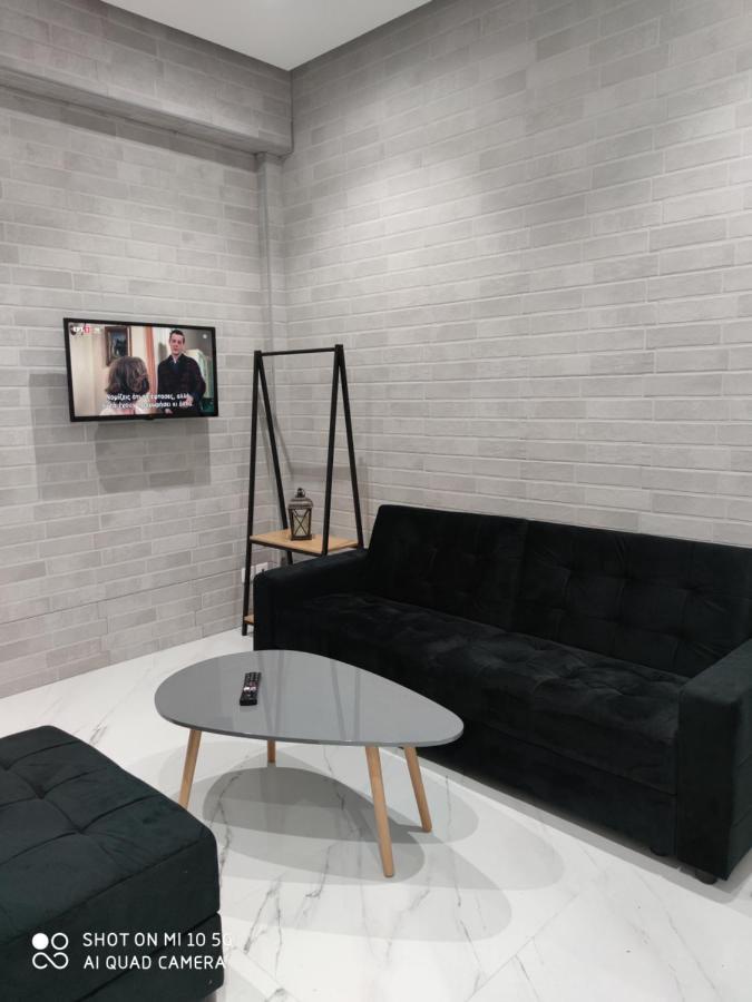 Modern Apartment With A Huge Terrace 雅典 外观 照片