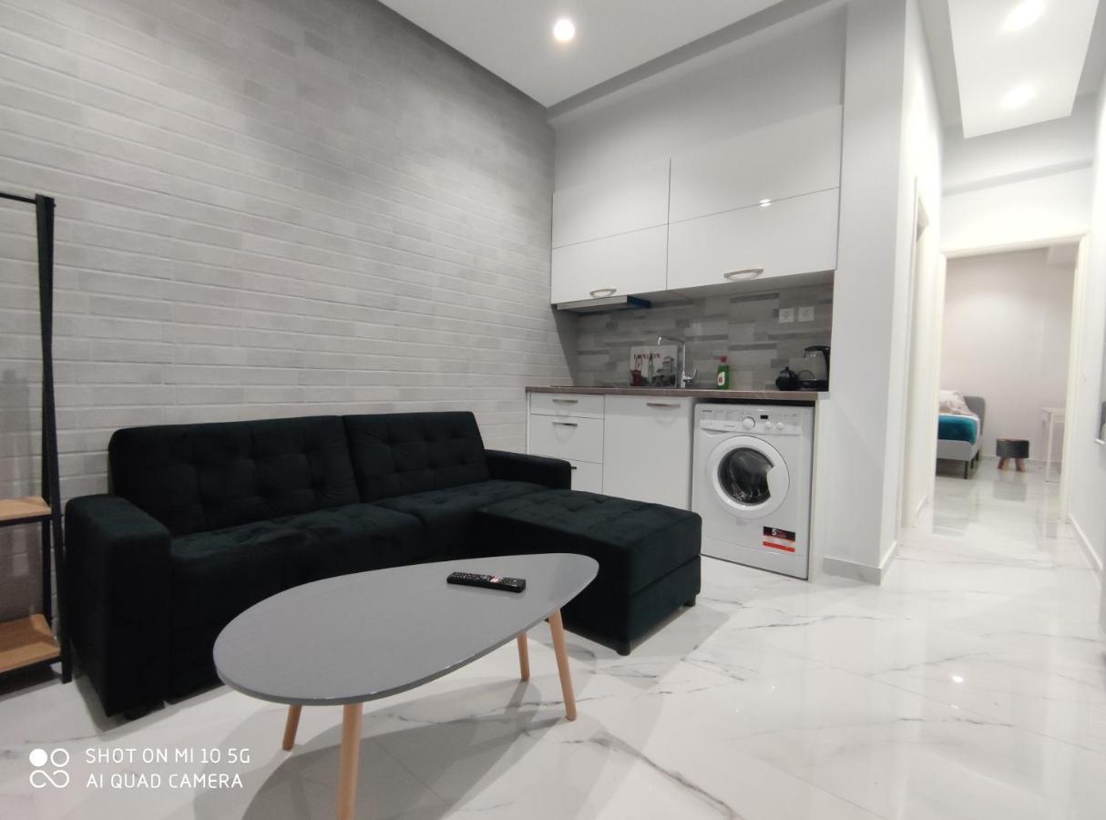 Modern Apartment With A Huge Terrace 雅典 外观 照片