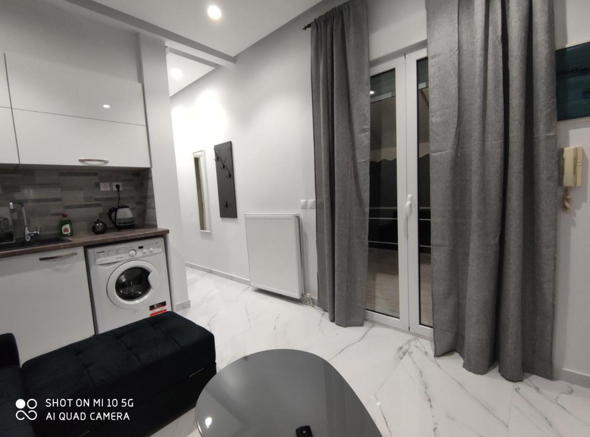 Modern Apartment With A Huge Terrace 雅典 外观 照片